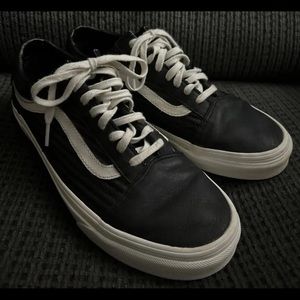 Vans Old Skool Black With White Leather Shoes Sneakers Mens 8 Womens 9.5